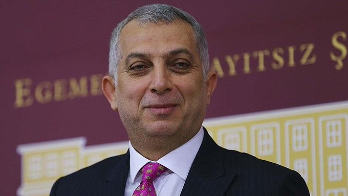 politicturk's tweet photo. Metin Külünk:

Fon yolsuzluğu, skandalın ötesinde; vatana ihanet boyutunda bir meseledir https://t.co/LOP02KaNOR
