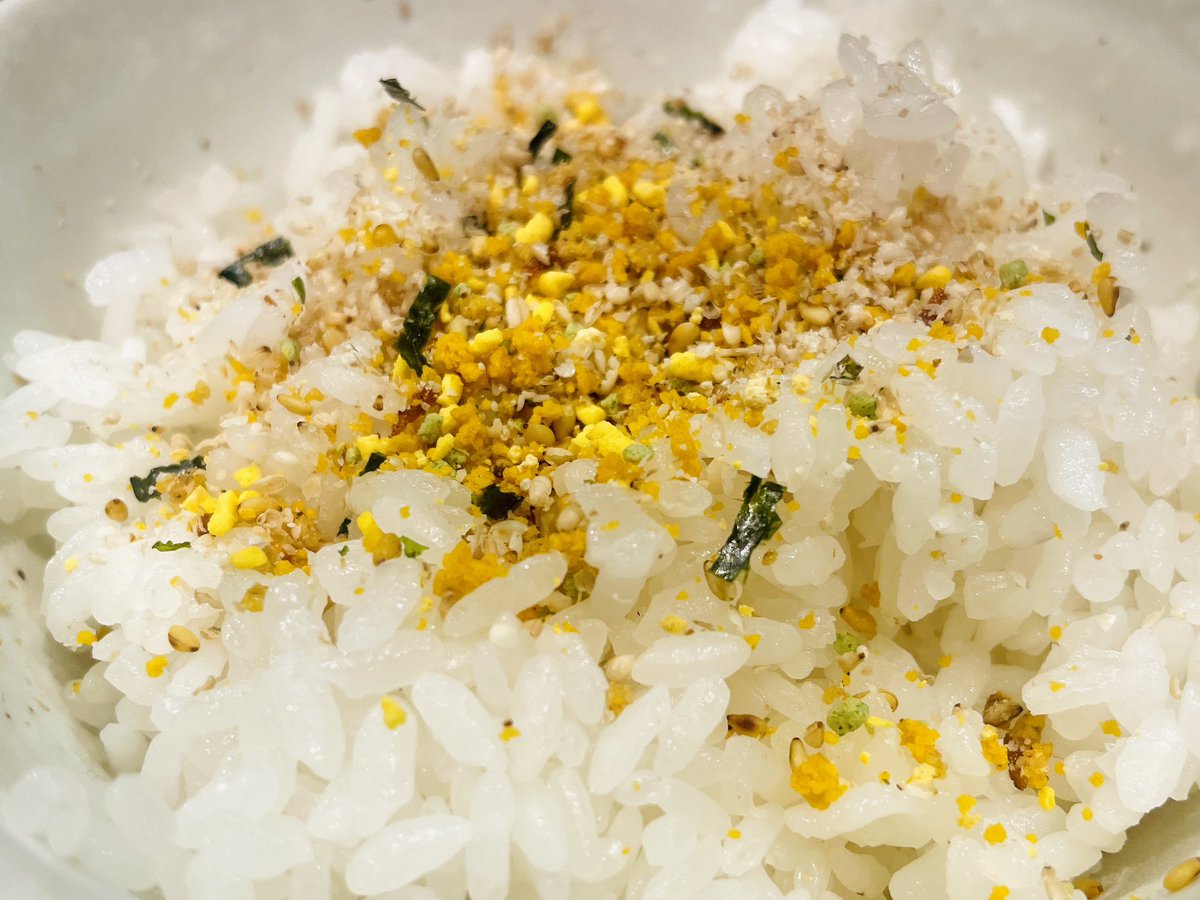 oishiidesyo's tweet photo. 花木流味噌 高円寺店
鉄鍋焼味噌
無限���イス

濃厚スープでアルコールがリセット。
モチモチ麺も最高。
いつ行っても、いつ食べても、美味しい。 https://t.co/cR4ZOMKN70