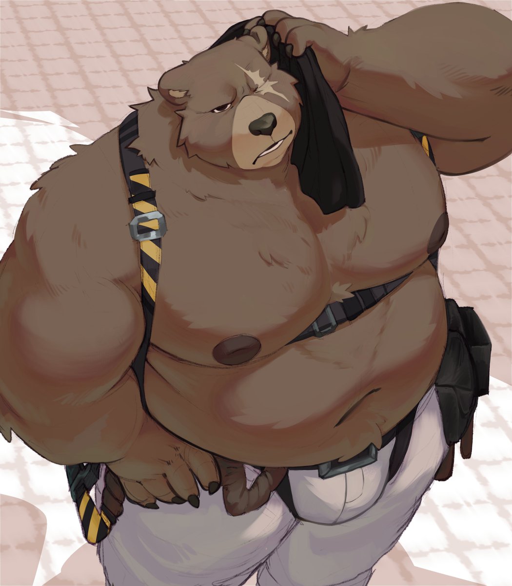LustyGus's tweet photo. 🐻💦 https://t.co/tqAOZF82Za