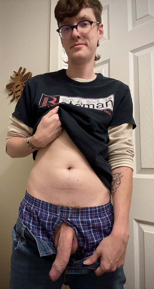 Zombnny's tweet photo. Letting it all hang out 🤪 https://t.co/OpWYTnXqR5