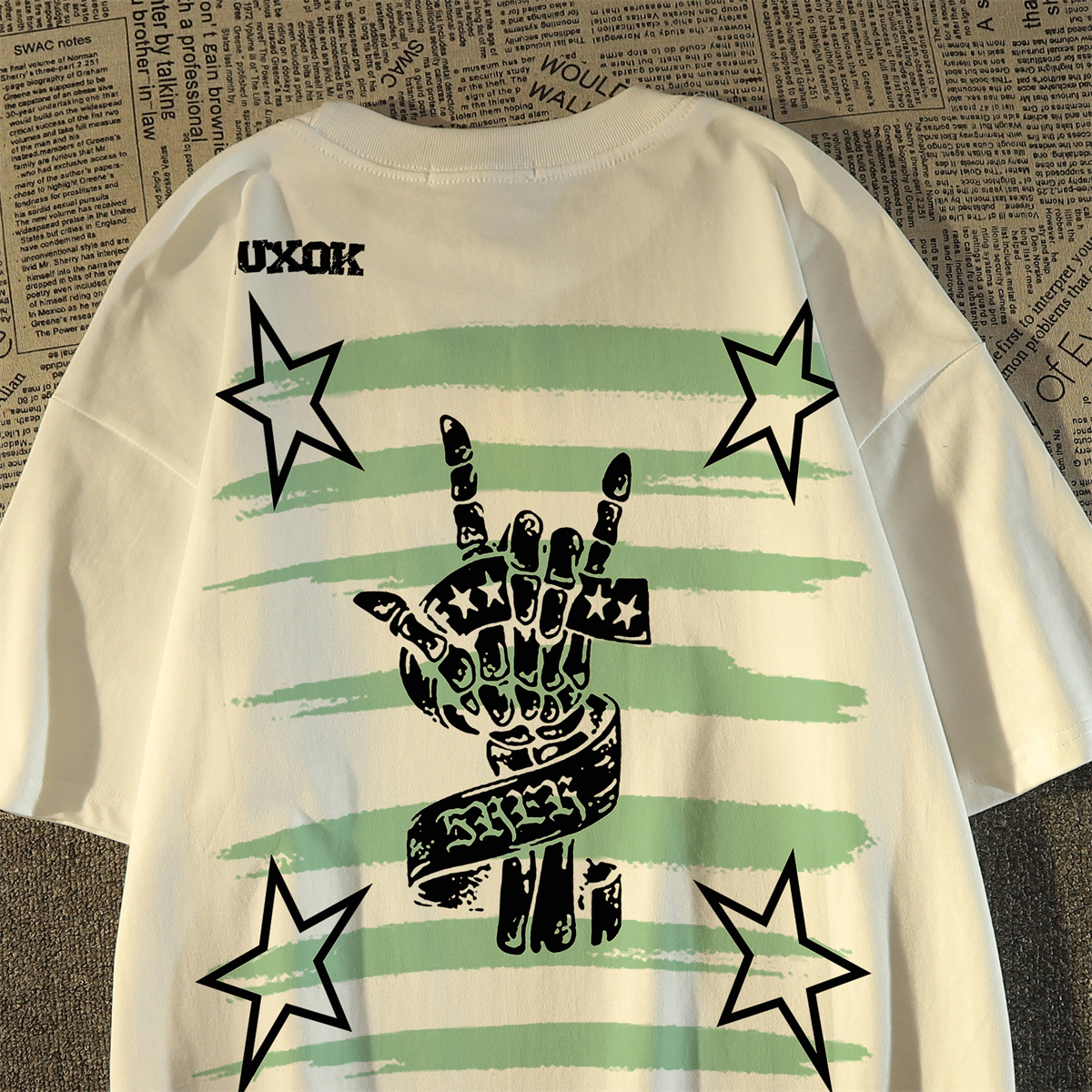 AmyClarkvudl's tweet photo. Our group’s special design: 克沦屎倥缮 exclusive merch! https://t.co/gK4BkRsfw1