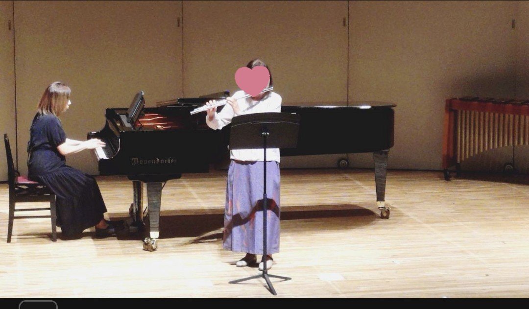 akonyanko's tweet photo. 発表会、無事に終わりました。
途中、止まったりすることなく最後まで演奏できました😊
めでたしめでたし🎵 https://t.co/VDIg4R34Ul