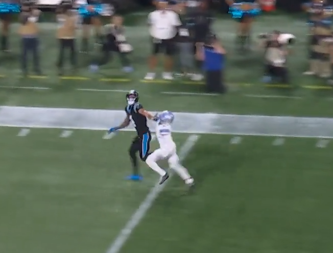 TheGreyManes's tweet photo. Reed was actually there until this fully extened push off by McMillian https://t.co/Xavkga6EWS
