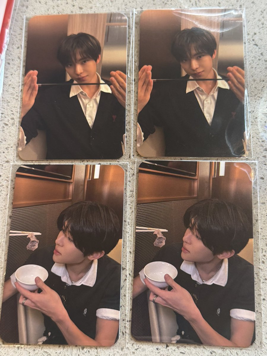 sakdsy's tweet photo. 하이디라오 위시 콜라보 
시온 유우시 포토카드 https://t.co/gI1vXKPIjQ