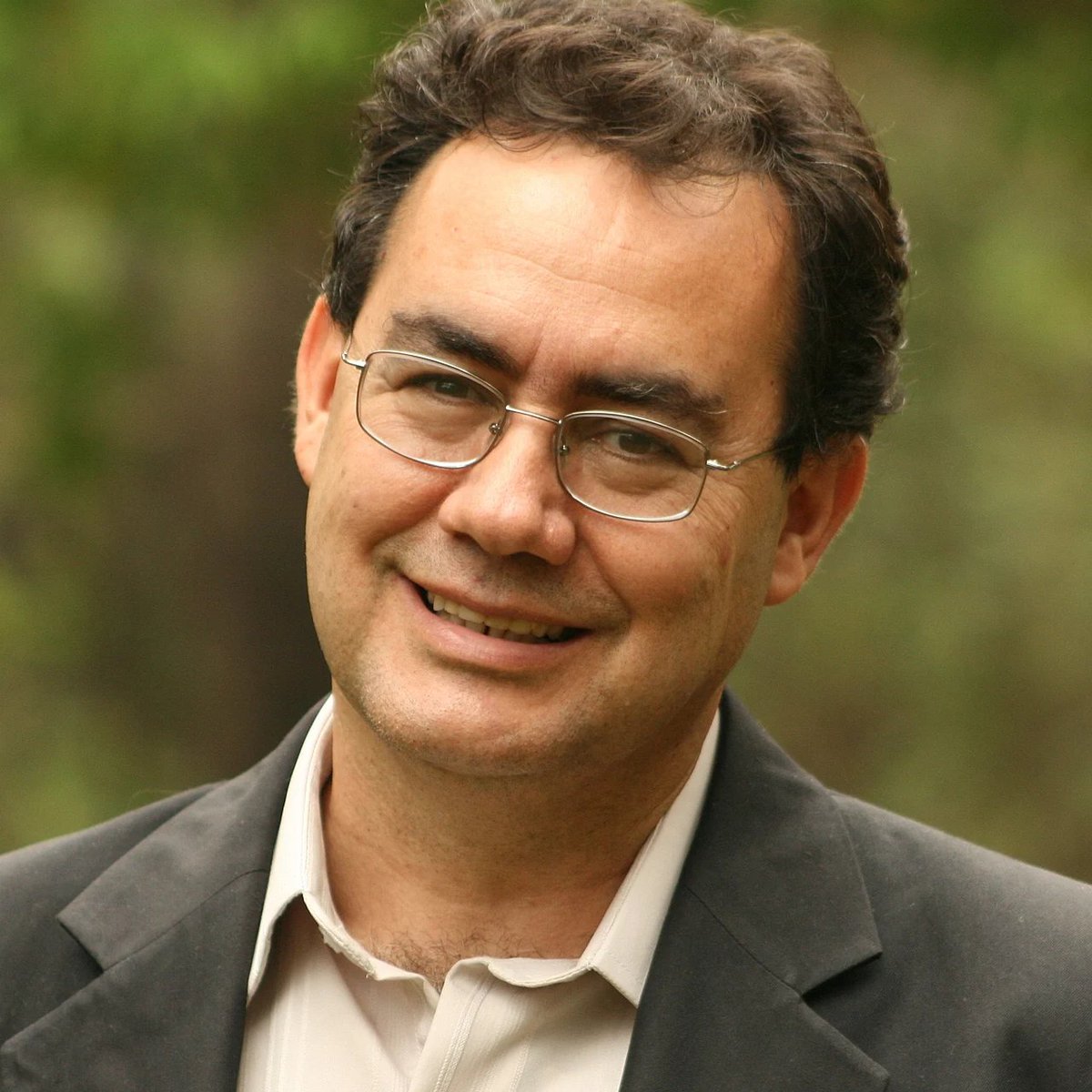 poptime's tweet photo. Augusto Cury não apoiará NENHUM candidato no segundo turno:

"Me silencio." https://t.co/iCJqyLQbjX