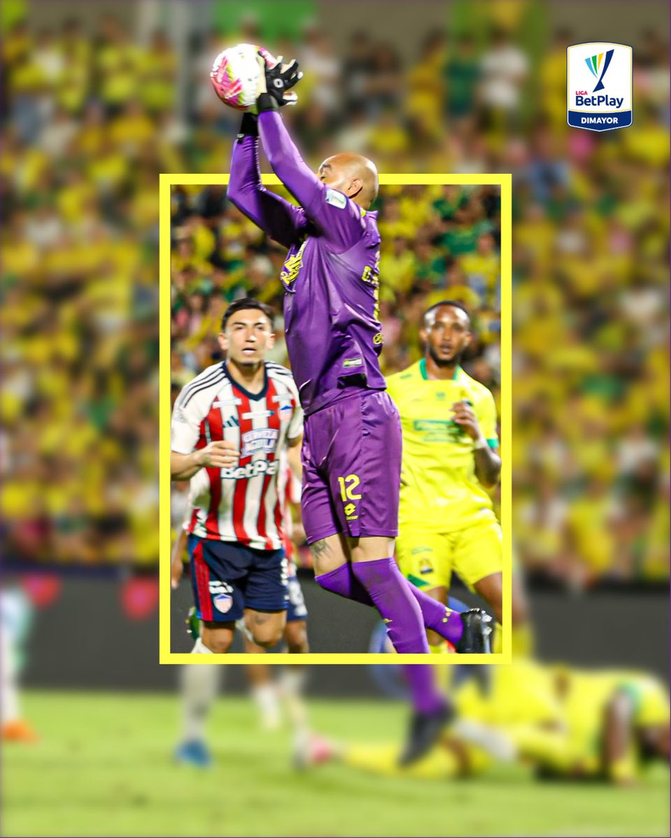 LigaBetPlayD's tweet photo. Suplente con garantías🧤🔥
Actuación estelar de Novoa bajo los tres palos del Leopardo en esta noche.

#UnaLigaConMásPasión #LigaBetPlayDimayor #fpc #futbolcolombiano https://t.co/rWCehwMtDB