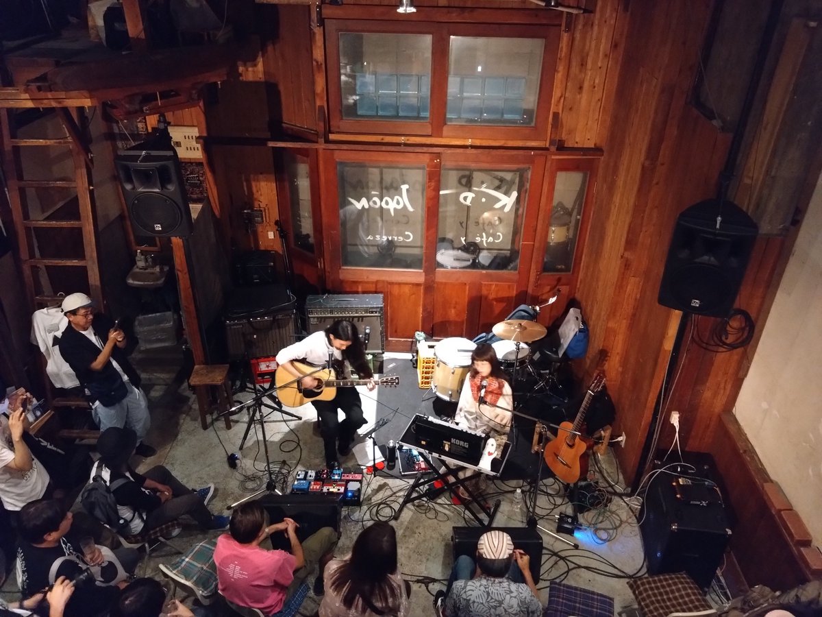Jefnueo's tweet photo. KDﾊﾎﾟﾝでのgalaxy train vol.66 
いいｲﾍﾞﾝﾄでした😊

kotolisの進化（深化）に驚嘆

Menowのｵﾘｴﾝﾀﾘｽﾞﾑ漂う音像に面食らい

pervencheの芯の強さに感銘を受け

Cindyの出音の素晴らしさに驚愕！

4ﾊﾞﾝﾄﾞともに本当に音が鳴っていて素晴らしかった✨

環世界もがんばらなきゃな！ https://t.co/2g5H35y4FV