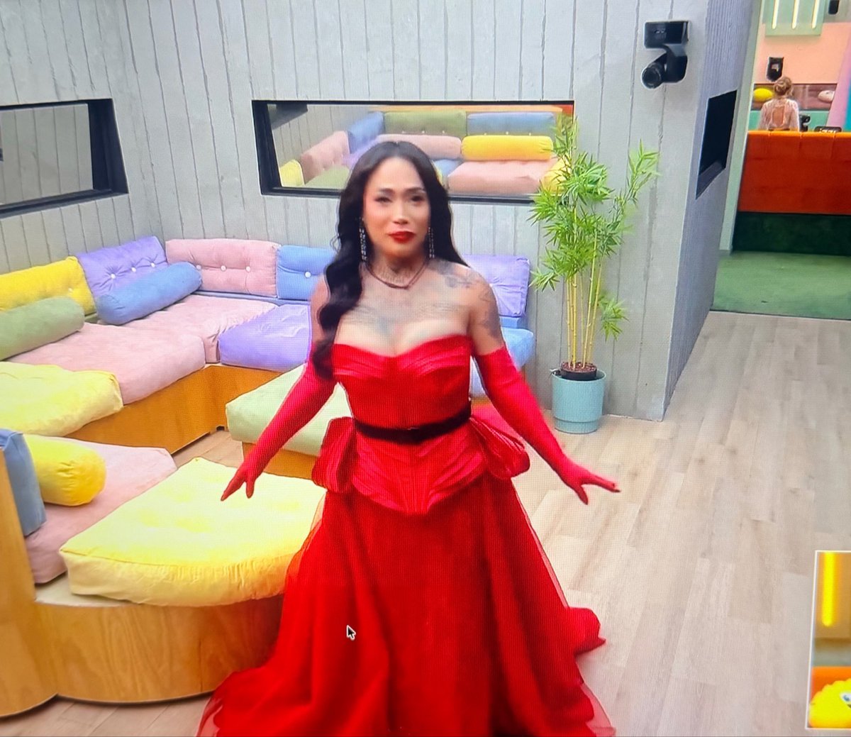 funtwkm's tweet photo. Karina Torres confirmando que la vistió Benito Santos ❤️

❤️

KARI APAGA LAS LUCES 
KARINA GANADORA
#karinaganadora

#LaCasaDeLosFamososMéxico 
#LaCasaDeLosFamososMx
#LaCasaDeLosFamososMéxicoMx https://t.co/OoAOmTJWzA