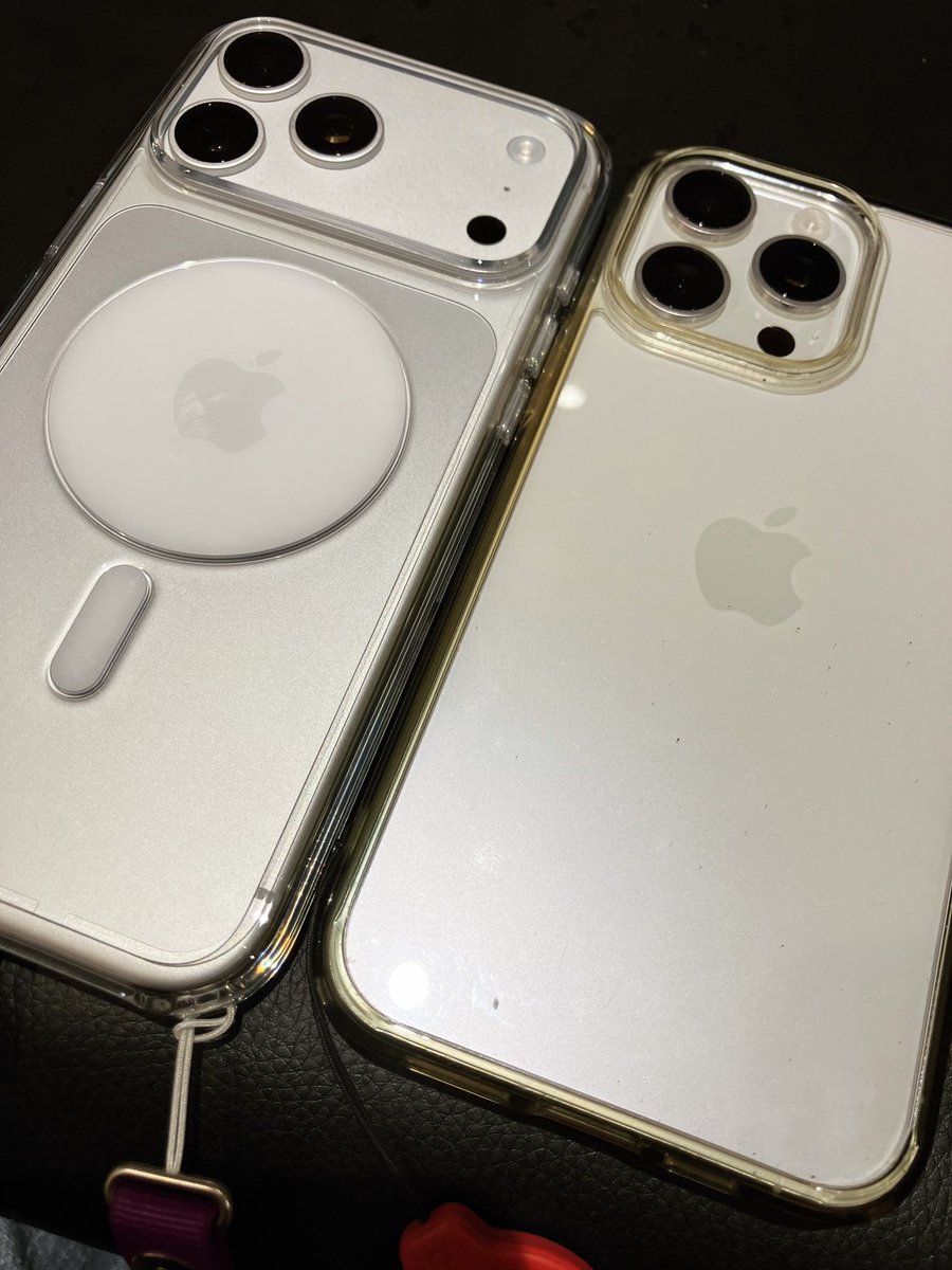 yachtseaeng's tweet photo. 久々にスマホ機種変。大きさは変わらないですね。
#iPhone18promax #iPhone15promax https://t.co/UMZv1UXp7l