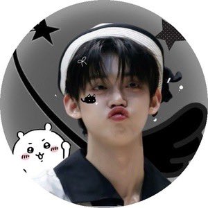 _ixxnze's tweet photo. 𝑻𝑿𝑻 <𝑺𝑻𝑬𝑨𝑳 𝑻𝑯𝑬 𝑾𝑰𝑵𝑫> 𝑰𝑵 𝑺𝑬𝑶𝑼𝑳 나눔

일시 - 11/13 첫콘
물품 - 미니 우치와
장소 및 착장 - 당일 타래
인증 - #rt &amp; #heart

각 멤버당 2개씩 잇어요!! 
맞나눔은 물품 멘에 적으시고 원하는 멤버 골라주세용

타래에 카이도 잇어요 https://t.co/JFWQ2aTy65