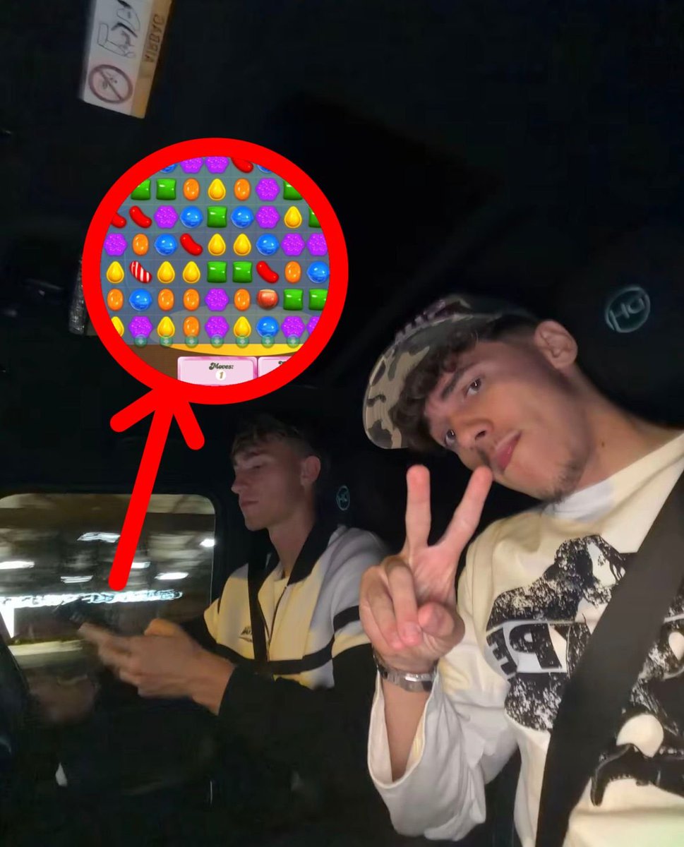 luvjbellingham's tweet photo. I can’t believe someone ive supported and looked up to so much would do such a dangerous unspeakable act. I don’t know how I can look at him anymore now that I know what he is really like. Playing Candy Crush is unacceptable and i am extremely disappointed. https://t.co/HzskhOjy8O