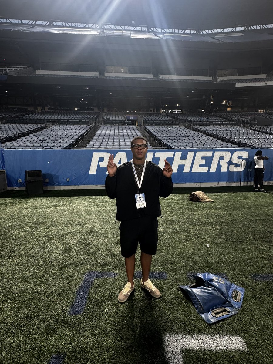 TryonDuncan_'s tweet photo. I had a great gameday visit @GeorgiaStateFB! A great place to be on a Saturday!!! @jwindon35 @nahil_perkins 
@REFINEDFB @nateharris79 @RO_Connell @Spartanburg_FB https://t.co/CsHHkzoVPR
