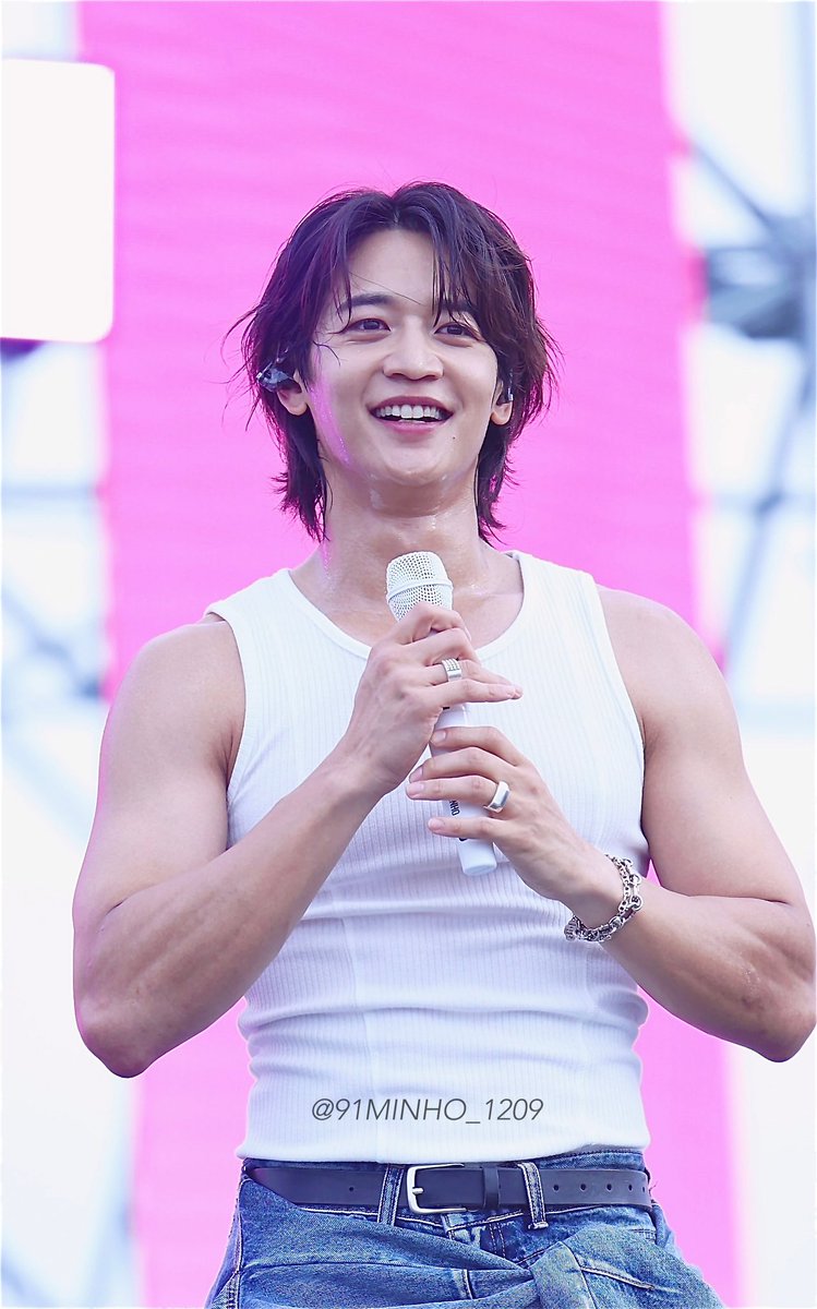 91MINHO_1209's tweet photo. 261003 SM RUN 26 #민호 #최민호 https://t.co/yBilmuddQ2