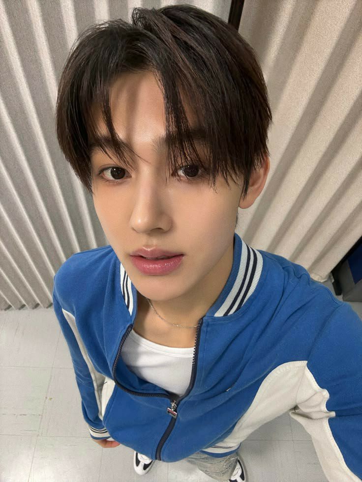 txradiohead's tweet photo. a #keonhyeon few tweet au

; rude seller and annoying buyer https://t.co/eGhrRNhFcH
