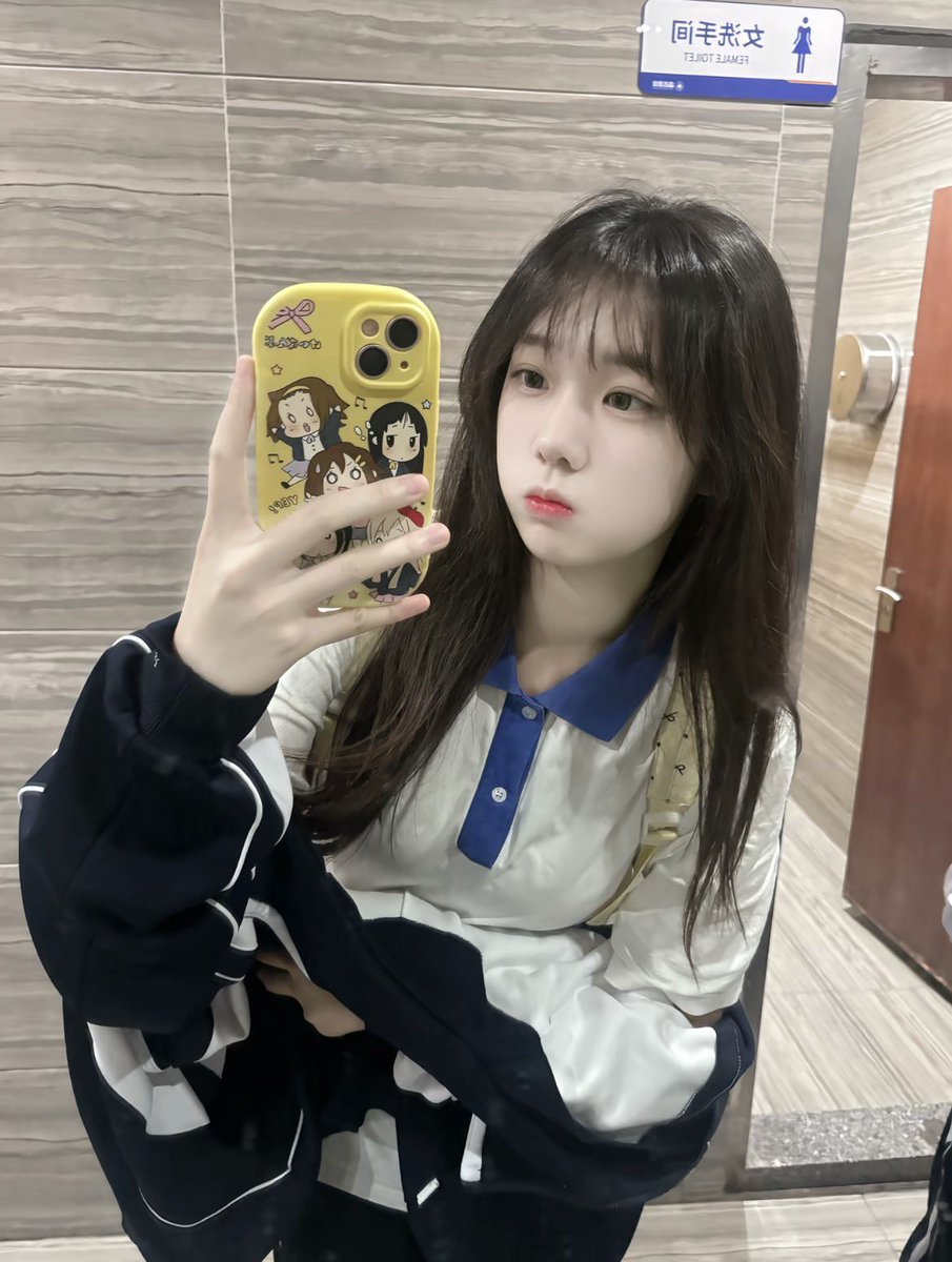 lori93ci5's tweet photo. 早上好呀 这个点有人吗~新拍的

有人想要锐评一下我女高的福嘛😌

（拒绝人机）赶紧看，我要删了

真没有🚪流言2我真给呀 https://t.co/WBhaFm0lRh