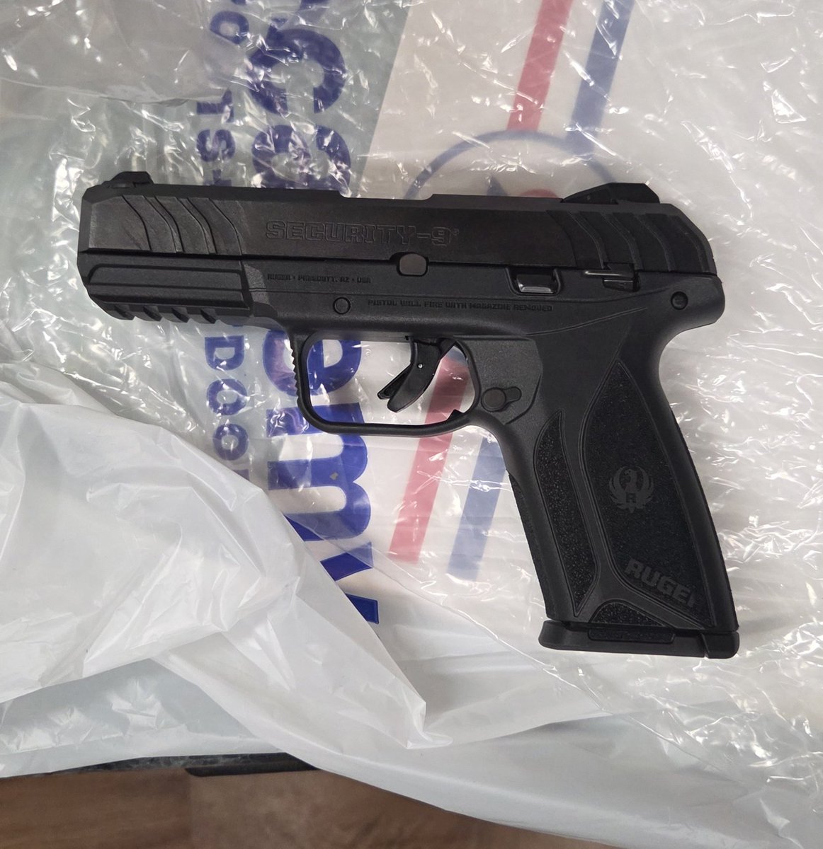 KnightOfGod2004's tweet photo. New toy I have
Fire good it does
Loud it is
#newgun
#pistol
#Ruger https://t.co/EkxLLxfzoe