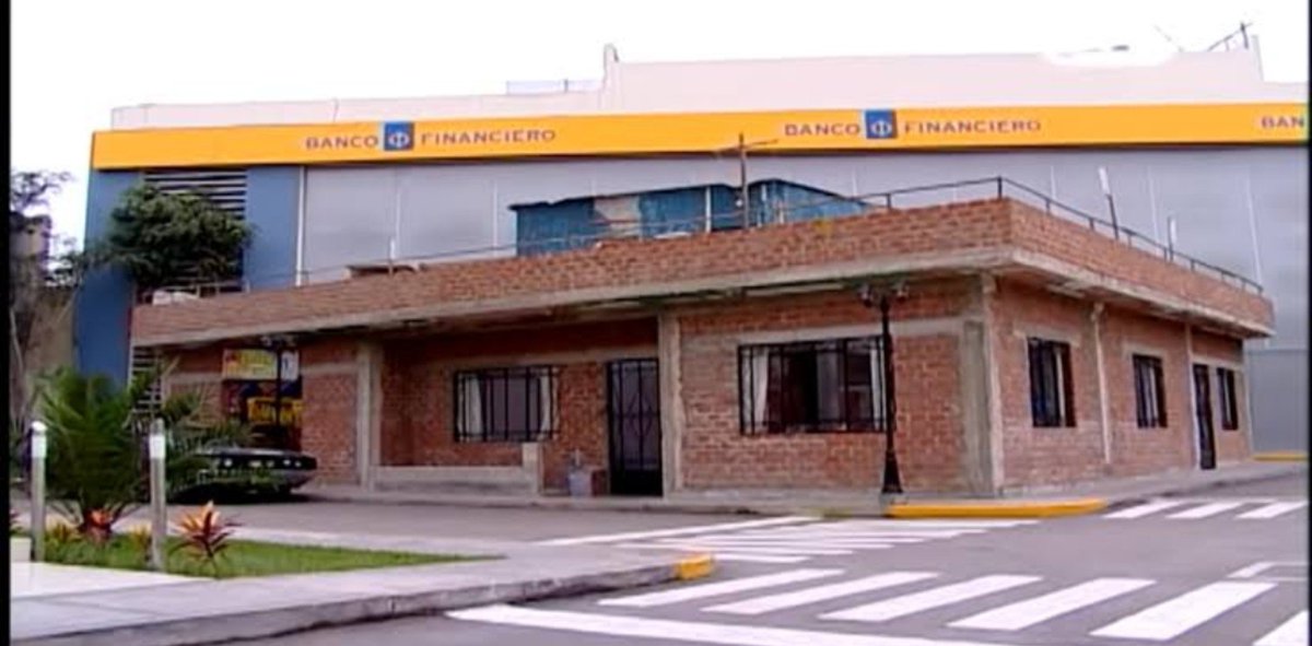 mimiendo97's tweet photo. Me informan efectivamente que bts se hospedará en la casa de los gonzales porque oh sorpresa son los otros hijos de Lucho. 
Reyna Pachas en UCI https://t.co/gCvyEUP907