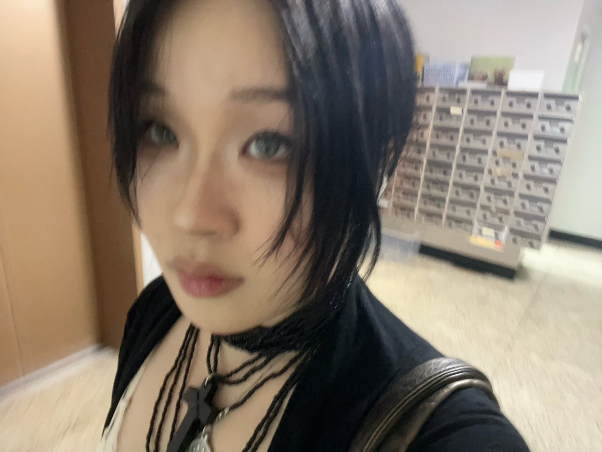 efntsi's tweet photo. 이분죽었나요?
ㄴ살아는있어요 https://t.co/8M6LpEeIXC