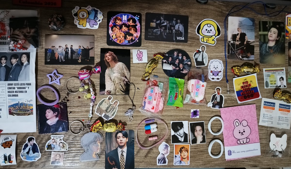 KilljoyDada's tweet photo. Muy agradecida por la generosidad de ARMY Colombia y LATAM 🥺✨🪻💫 

Espero que también les hayan gustado mis freebies, que al final no fueron muchos pero fueron trabajo honesto. 

Fue una noche para recordar por el concierto y el talento de BTS, pero también por el público 🫰🏼 https://t.co/a0aQUwc67O
