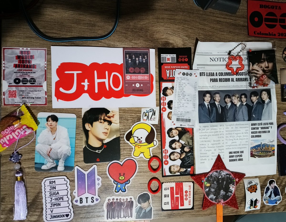 KilljoyDada's tweet photo. Muy agradecida por la generosidad de ARMY Colombia y LATAM 🥺✨🪻💫 

Espero que también les hayan gustado mis freebies, que al final no fueron muchos pero fueron trabajo honesto. 

Fue una noche para recordar por el concierto y el talento de BTS, pero también por el público 🫰🏼 https://t.co/a0aQUwc67O