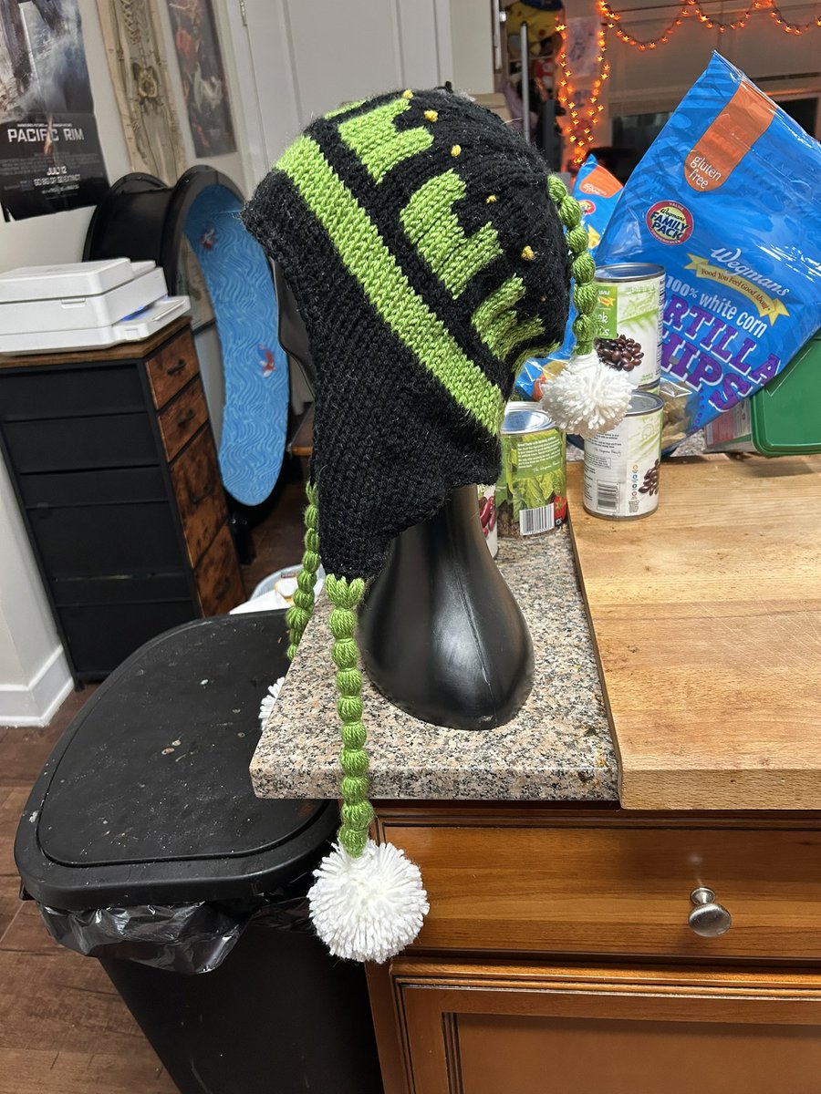 obscenitywitch's tweet photo. hat! I’m probably gonna line it with white fleece but not tonight

I didn’t actually want to cosplay noiz, I’m planning an aoba cosplay but I wanted his silly little hat and now we’re suddenly going to a yaoi/yuri event in a week and I need a cosplay last minute… https://t.co/2YP3sgPtLg