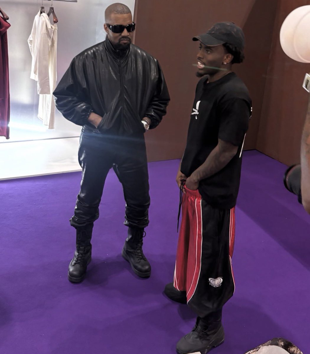 StreamClipHQz's tweet photo. RT @FearedBuck: Kai Cenat links up with Ye at ComplexCon https://t.co/oA5zYlhOzs