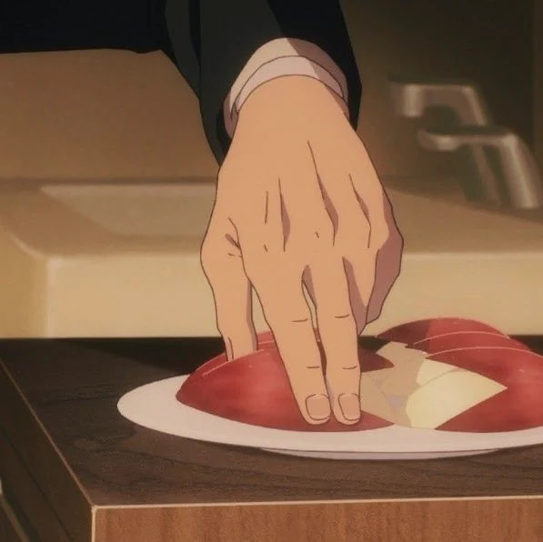 saturdaysundaee's tweet photo. So like. did his mom teach him how to cut apples into bunny slices or https://t.co/JHNgofw4m6