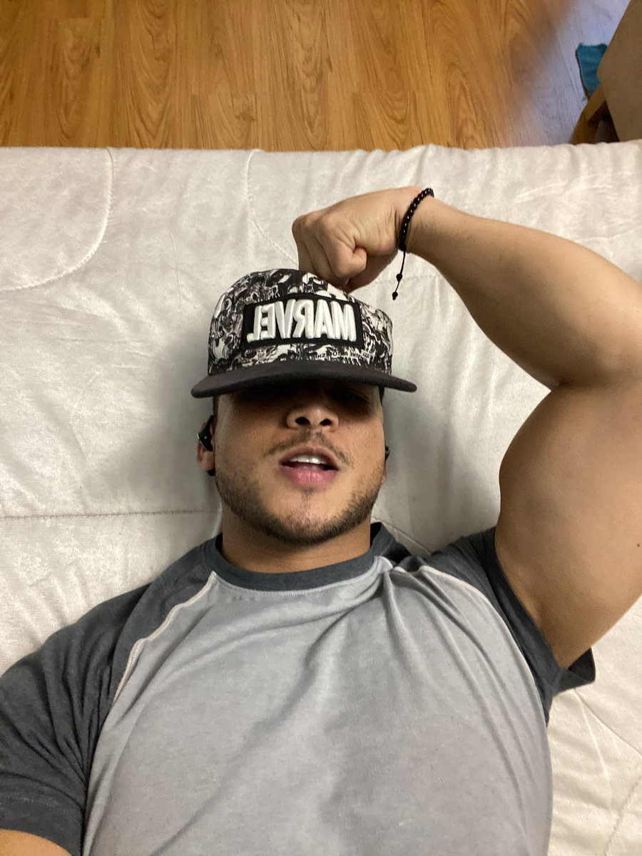 stevensanzm's tweet photo. Cómo va su noche ?
Un abrazote ! https://t.co/6MXp0gpLaU