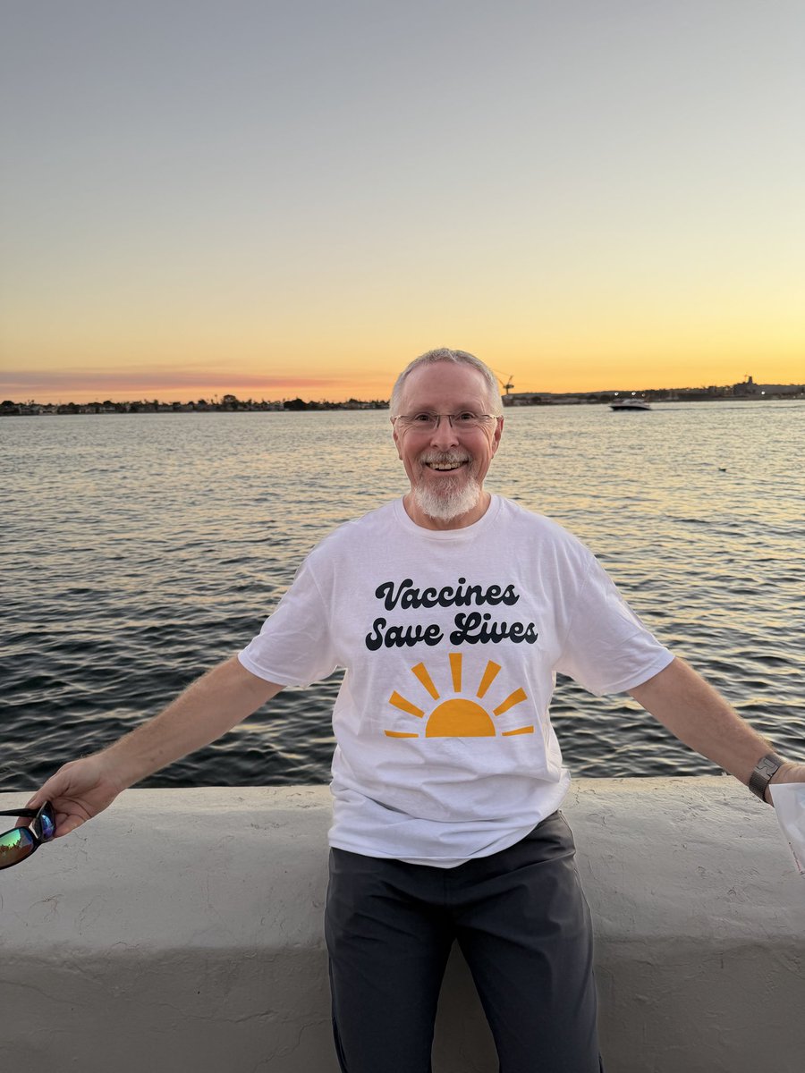 ARAdultImmDoc's tweet photo. Walking Seaport Village area in San Diego. 10:1 Support vs. hecklers. Yes, it is vaccination that results in positive outcomes; but my goal is improved health for all! #WalktheWalk #LeadingbyExample @NFID https://t.co/aaPWa7kdaa