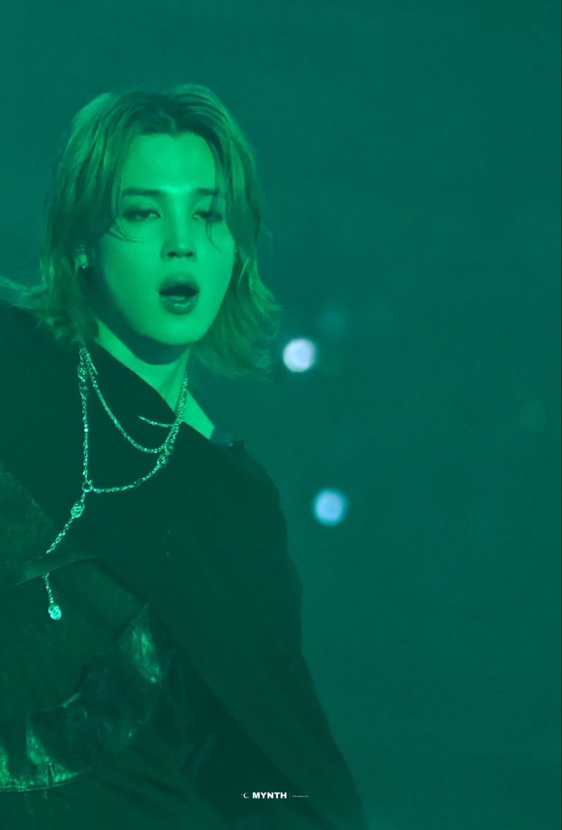 jiminchapters's tweet photo. HOLY FCKN JIMIN https://t.co/9kxcSTjxSf
