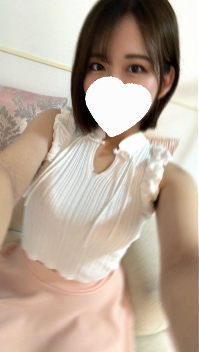 ayuri_nature's tweet photo. ルーム到着しておりますっっ❣️
あゆりさん、大変飽き性なため今の髪型にもう飽きてきましたっ❕笑
なので、前髪切ったんだ〜🎶
褒めに来てくださるお兄様はどーこだっ🥺🥺🥺

お時間ある方は、逢いに来てねん😽 https://t.co/pce8rwCobA