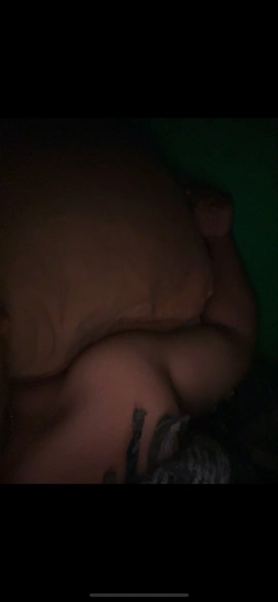 Alexito_mdfk's tweet photo. Apenas hablar con alguien caliente 😪 https://t.co/zWbUl5fJSs