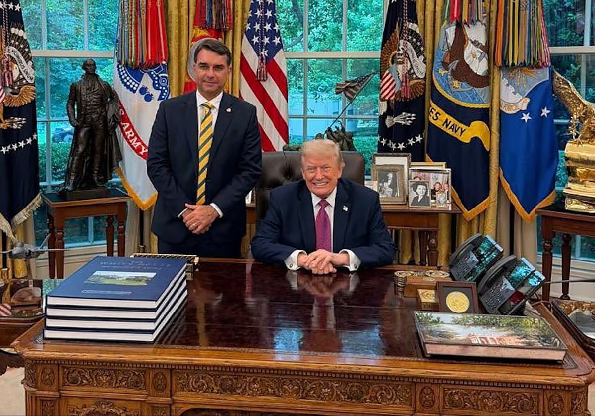CarlosVZenteno's tweet photo. Para que vean que en Brasil también hay una #PerritaDeTrump. https://t.co/XPF0pB9l6A