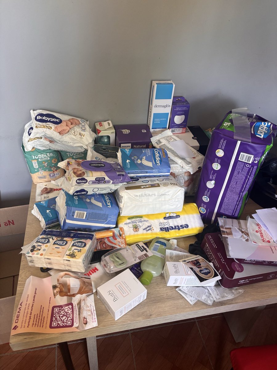 Lou_rmz2's tweet photo. Un poco de todo lo que compramos para nuestro hijo 🥰❤️ 
Nos quedan 6 semanas para tenerlo con nosotros https://t.co/QlC5vhAH0P