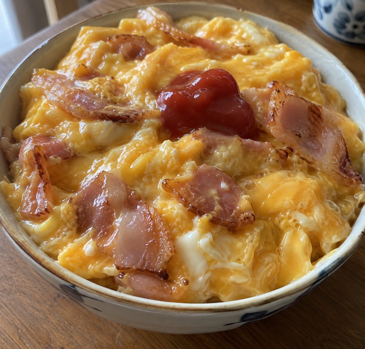 NBenmaran85901's tweet photo. 30歳独身女が2分で作ったやけくそ朝ごはん。 https://t.co/o9gzDpwLw2