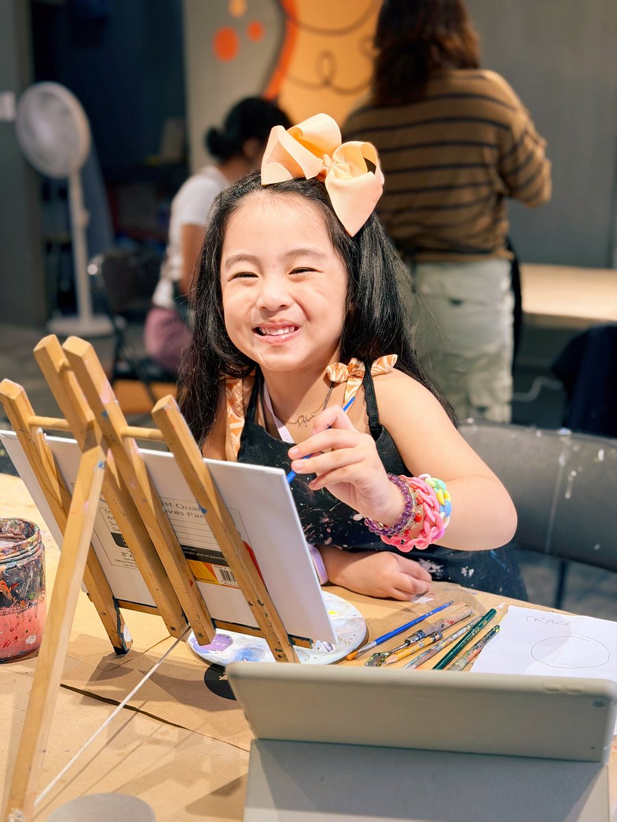 MercadoJen's tweet photo. A canvas filled with wonder by my little artist 🖌️🫟🎨👩🏻‍🎨

#dylanjaydeho #cutie #babylove #mylittlepicasso https://t.co/j1Hmr0o1Dm