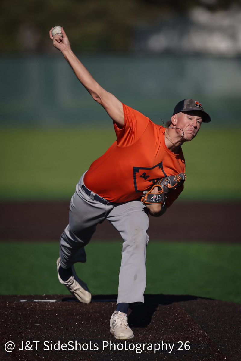 Jtsideshots's tweet photo. Safe to say College Baseball is in fall ball mode, @NortheastCCBSB hosted @MidlandU_BSB in scrimmage this afternoon, Baseball in October is always a great time, perfect weather, great action on the diamond what else could you ask for. https://t.co/MunXYbDtac