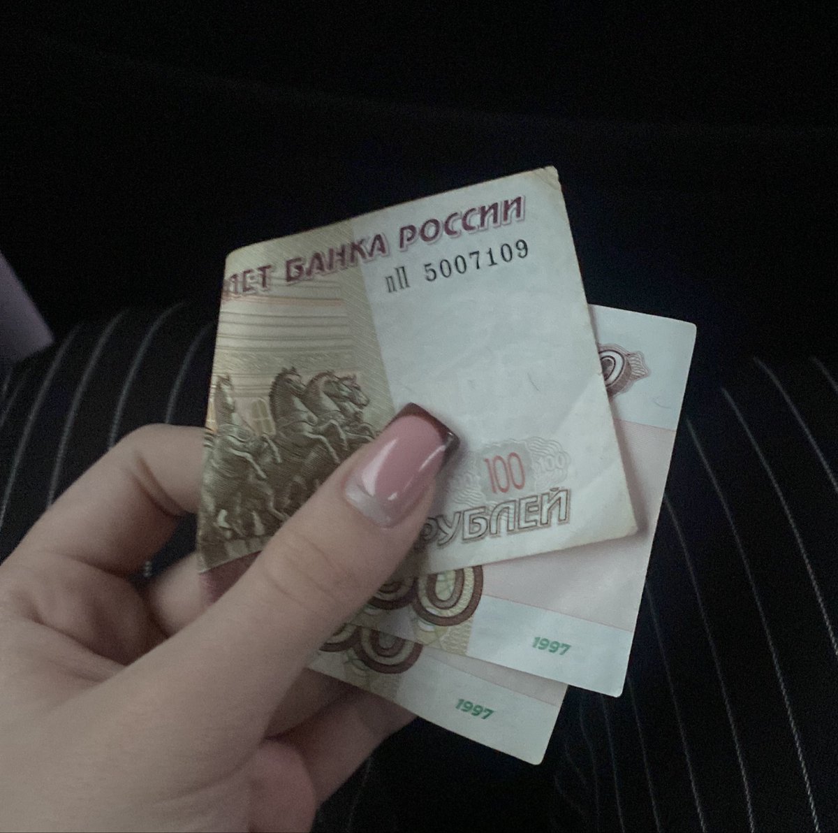 ellitymfrc's tweet photo. едем в school https://t.co/mAi2bY9Fng
