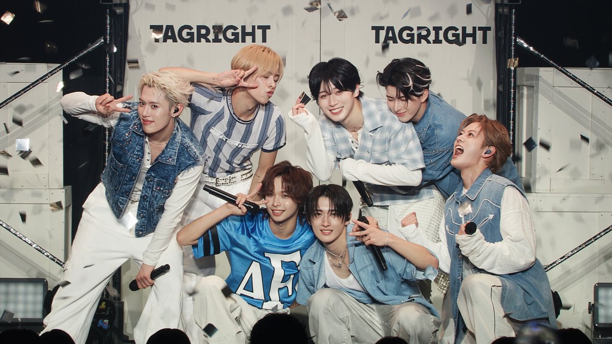 MUSIC_ON_TV_PR's tweet photo. ＼ 明日リピート放送 ／
━━━━━━━━━━
#GOON_TAGRIGHT
「TAGRIGHT 1st Live
〜RUNWAY for YOU〜」
━━━━━━━━━━

#TAGRIGHT
ファーストライブを #全曲放送🎤
当日の想いや
ステージに懸ける気持ちも
#RIGHTIE 必見😍

📅10/13(火)22:30～
🔗https://t.co/lcGTnKHYqJ

@TR__official__ https://t.co/Zsimf5UPpA