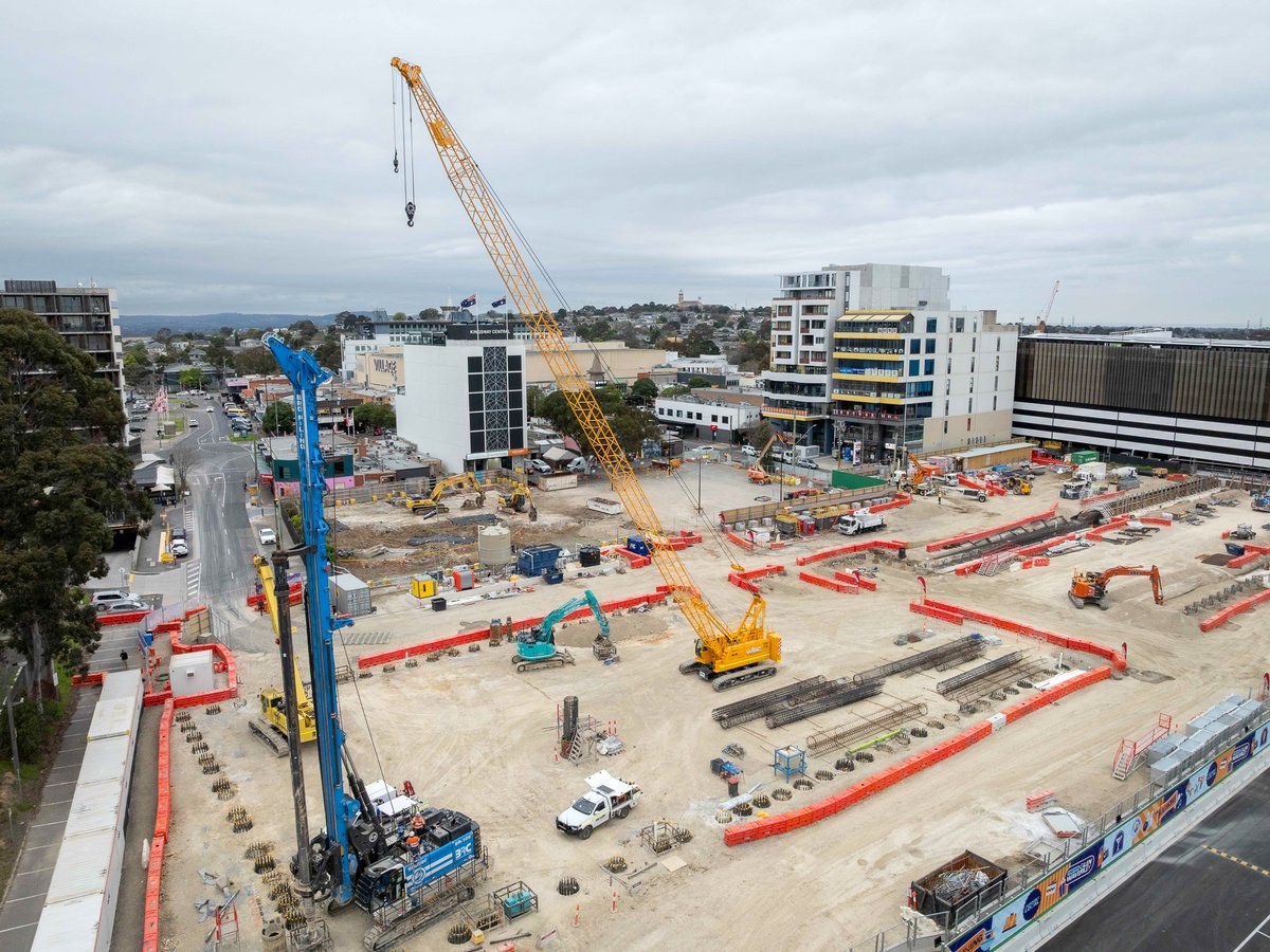 suburbanloop's tweet photo. Glen Waverley, the first stage of station construction is now complete.

Crews recently finished installing 268 piles, they’re the circular ground supports that outline the station space.

Now, we’re ready for full-scale excavation. https://t.co/b8x0pquShv