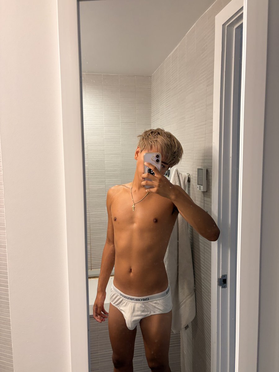 slayjiii's tweet photo. old pix https://t.co/16bOBx0xaj