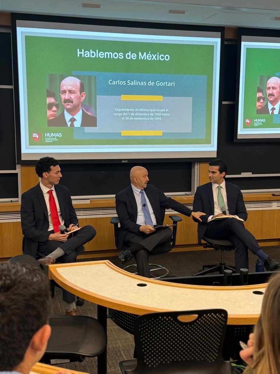 DiegoSalaazar11's tweet photo. Recibimos al Presidente Carlos Salinas de Gortari en @harvard para conversar con la comunidad estudiantil mexicana 🇲🇽

Presidente, muchas gracias por acompañarnos y compartir con nosotros sus ideas y experiencias. https://t.co/UuX85lfp6w