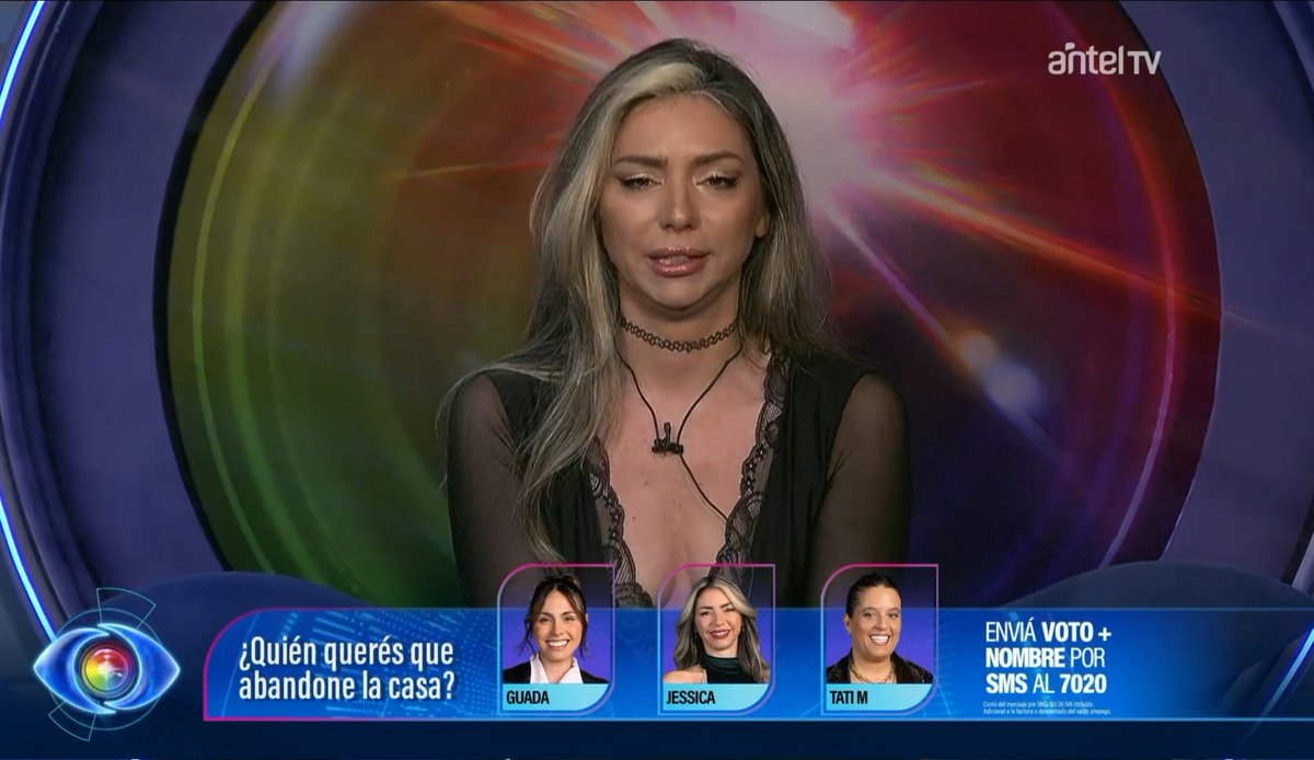 nachoarturaola's tweet photo. Donde los 17 hermanos de Jessica hayan mandado dos mensajes cada uno, no hay chance de que no se quede. Luche y gane gargantilla querida #GranHermanoUY https://t.co/6XwpIkCFdH