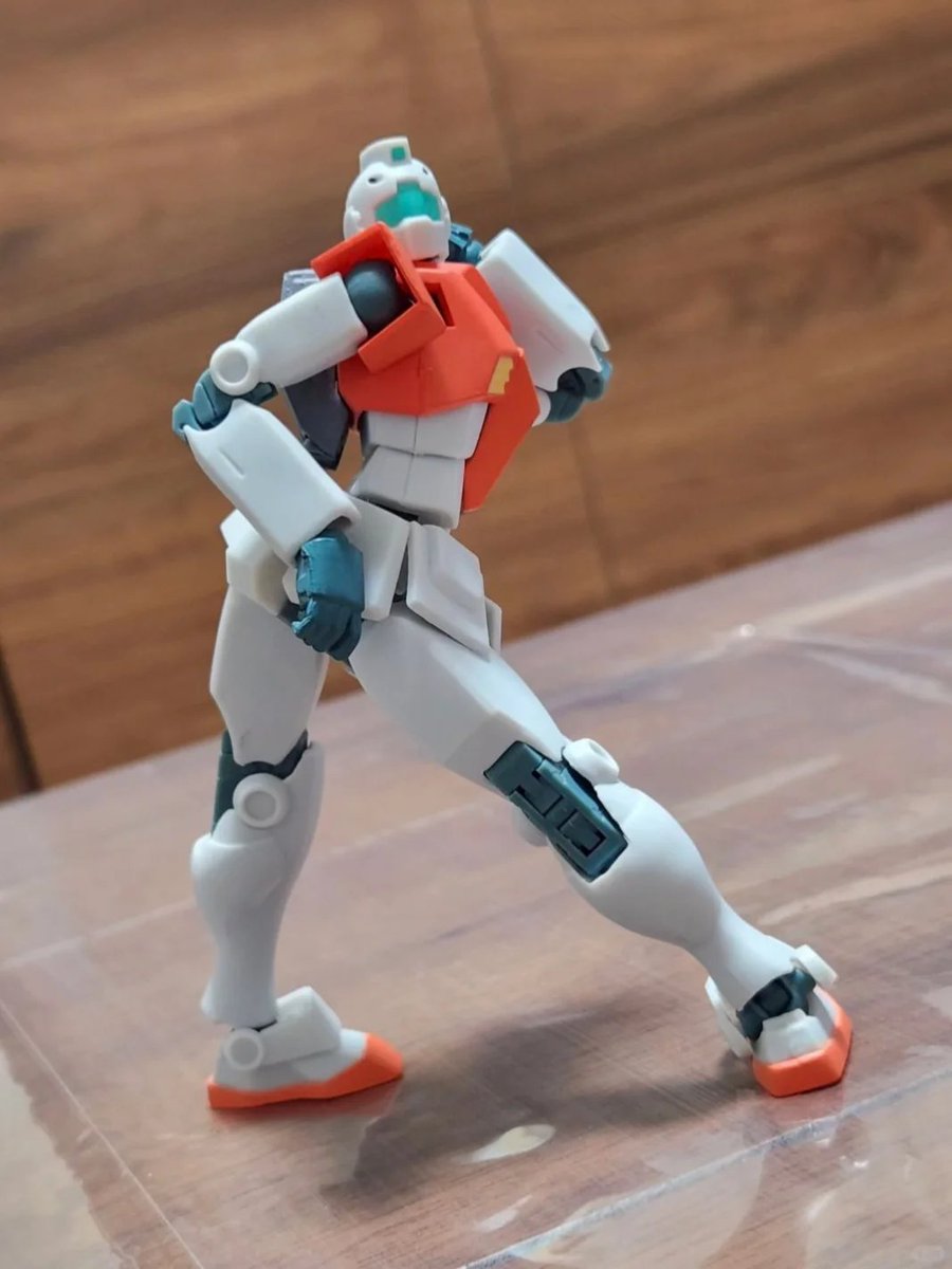 doddy_budiman's tweet photo. 誰のポーズが一番カッコいい？
#模型製作 #大人も楽しむホビー #模型 #プラモデル #ガンプラ #ホビー #ガンダム #ガンプラ製作 #バンダイファン #おもちゃ・模型 https://t.co/mOduWEfQXI