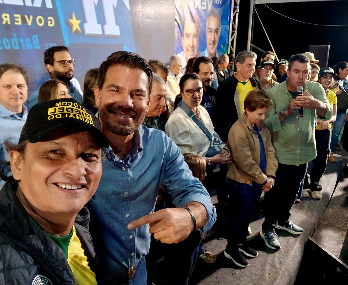 Jonasde92432440's tweet photo. Assim podemos dizer que foi barba, cabelo e bigode !! Dois senadores eleitos pelo PL/MS, @reinaldoazambuja e @capitaocontar que junto da Senadora @terezacristinams estarão em Brasilia, além do Governador reeleito @eduardoriedel reafirmando uma gestão eficiente e próspera  !! https://t.co/dJBFoI6AOB