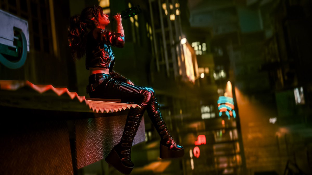 SapphireHighs's tweet photo. If V relives Johnny’s memories that means Johnny did the same but with V - at least in my head lol

Here’s where he ended up in Scarlett’s memories. The night her sister died, the night before she was fired from Arasaka. https://t.co/ttzRezCS4J