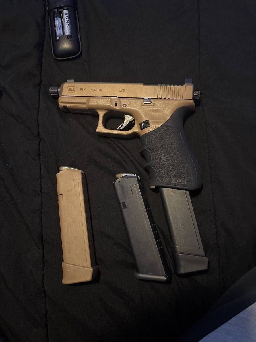 GS_weaponry tweet picture