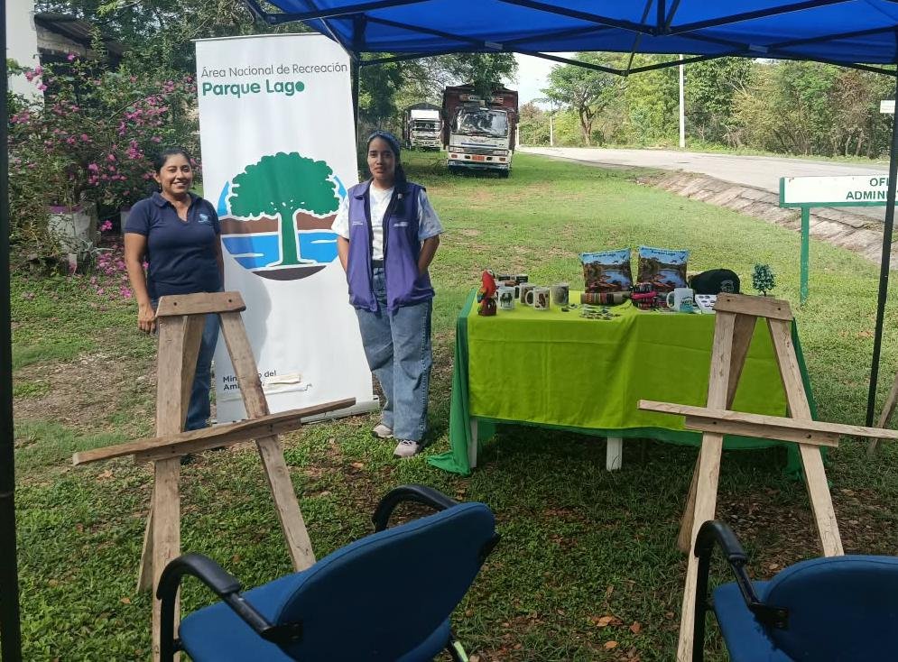 MAE_Zonal5's tweet photo. #NuestrosGuardaparques de Parque Lago realizaron una jornada educativa dirigida a niños y jóvenes, en el marco del Mes de los Murciélagos🦇. A través de estas actividades y espacios de aprendizaje,compartimos la importancia de estos increíbles mamíferos para nuestros ecosistemas. https://t.co/PXkJBgptHM