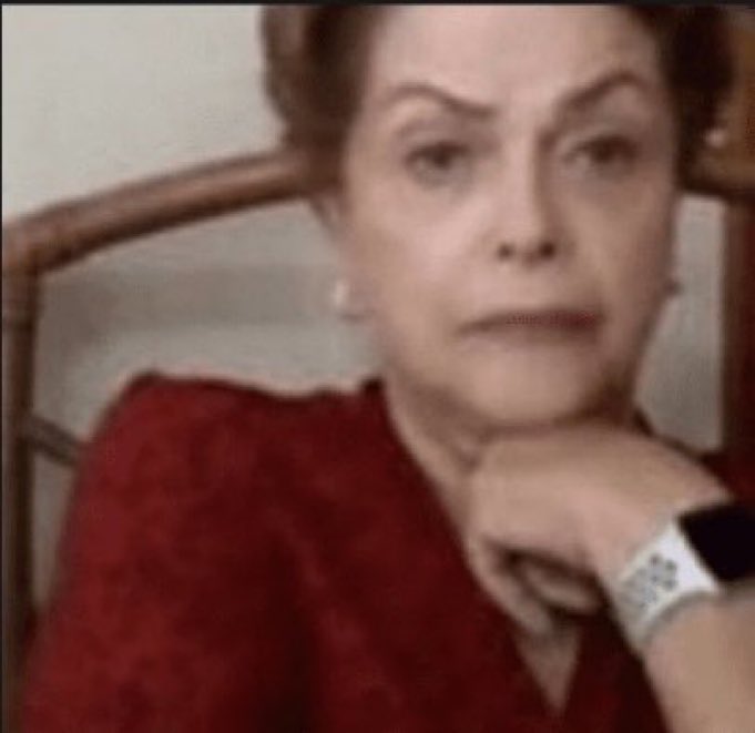 ykblocked's tweet photo. ok agora ela atingiu níveis estratosféricos do ridículo https://t.co/Qg2MXXSWJS