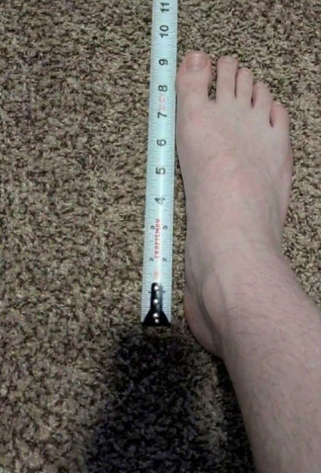 Wary_Sub's tweet photo. #feet #cuck #sub #BBWlover #footfetish #lookingforMommy #Mommy https://t.co/OMqxrLMquh